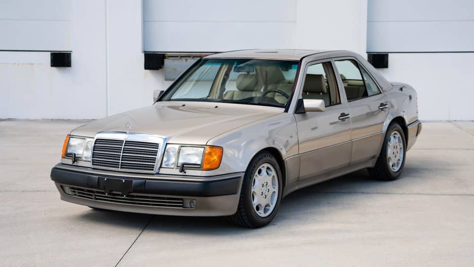 1992 Mercedes-Benz 500 E photo 1