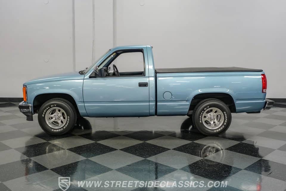 1992 GMC C1500 Sierra photo 1