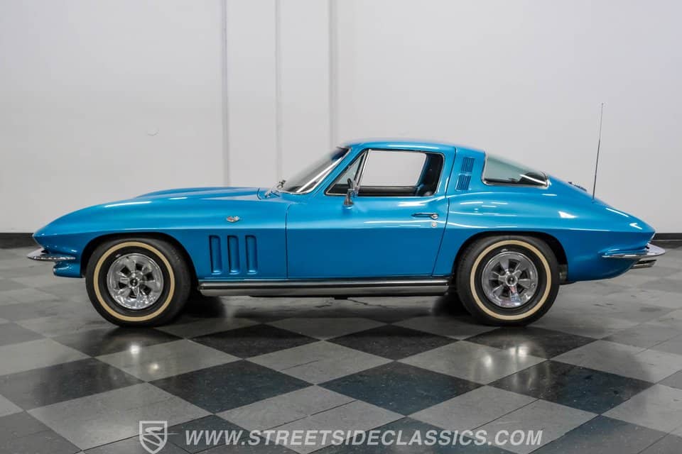 1965 Chevrolet Corvette photo 1