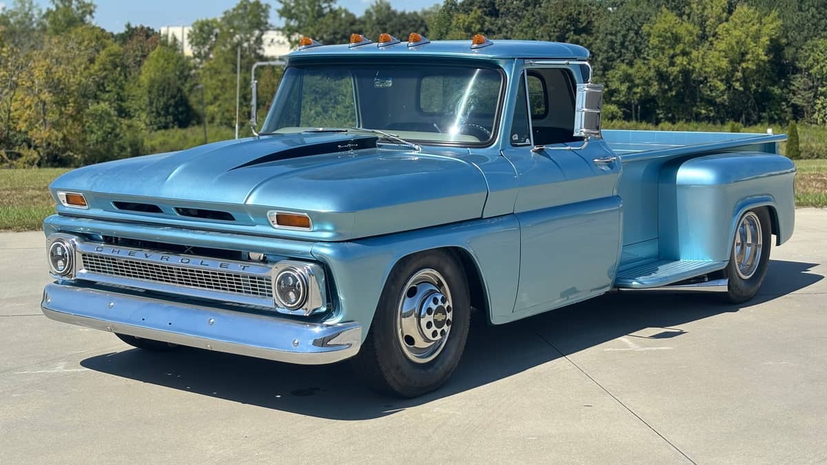 1964 Chevrolet C30 Dually