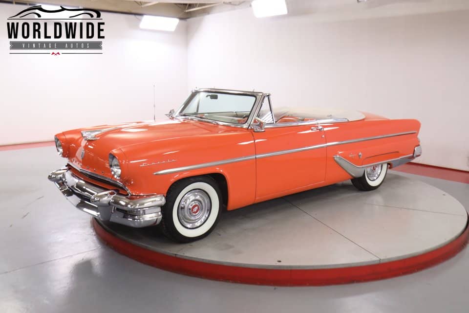 1955 Lincoln Capri photo 1