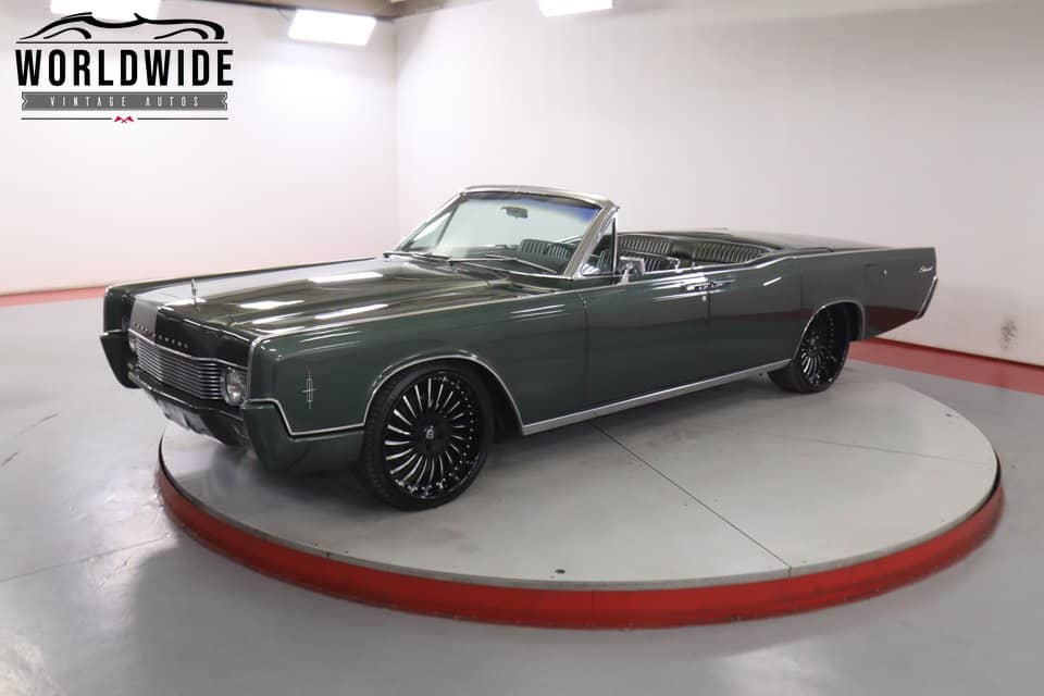 1966 Lincoln Continental photo 1
