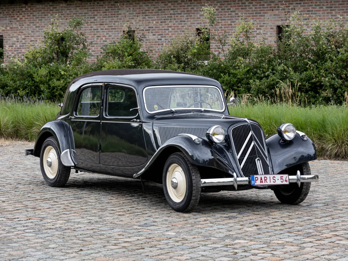 1954 Citroën Traction Avant 11B Saloon photo 1