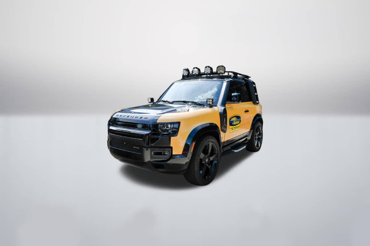 2023 Land Rover Defender 90 X-Dynamic SE