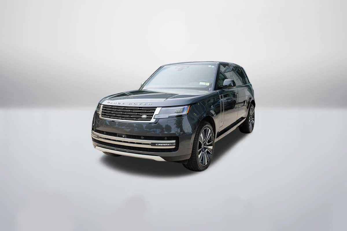 2024 Land Rover Range Rover SE photo 1