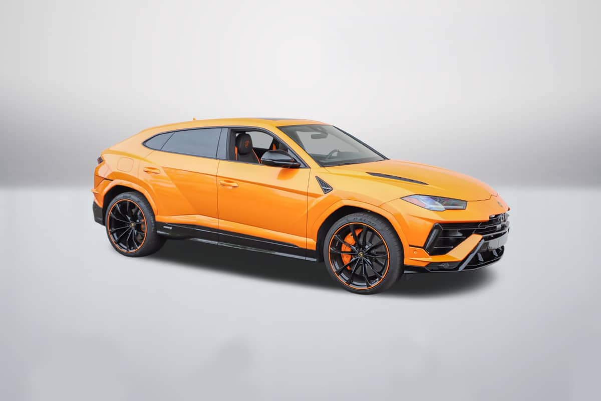 2024 Lamborghini Urus S photo 1
