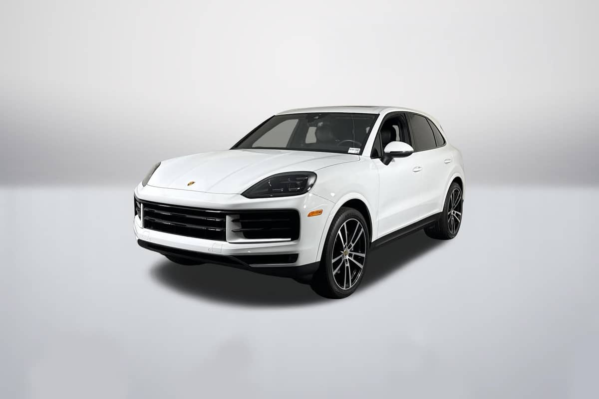 2024 Porsche Cayenne photo 1