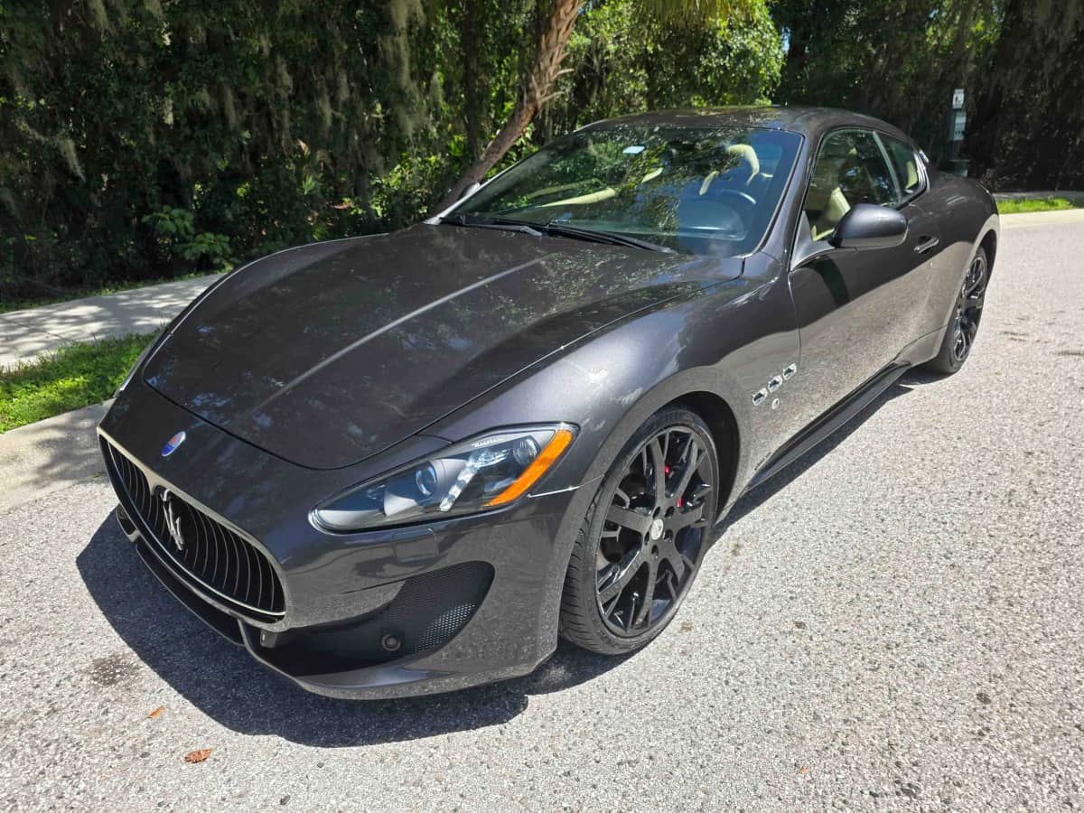2013 Maserati GranTurismo Sport photo 1