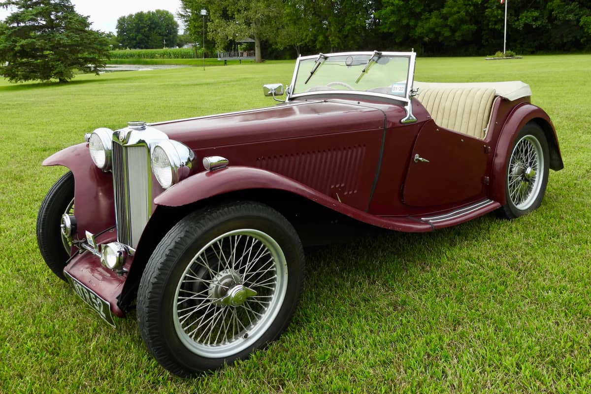 1949 MG TC photo 1