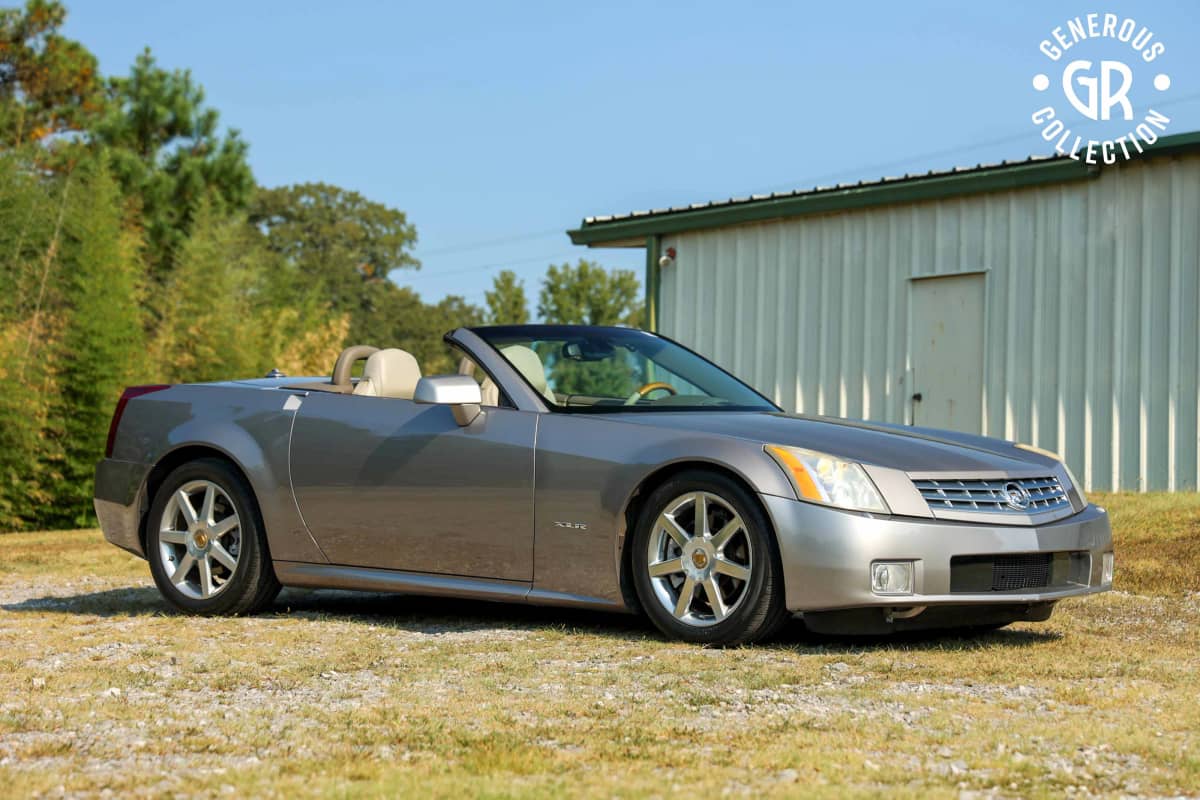 2004 Cadillac XLR photo 1