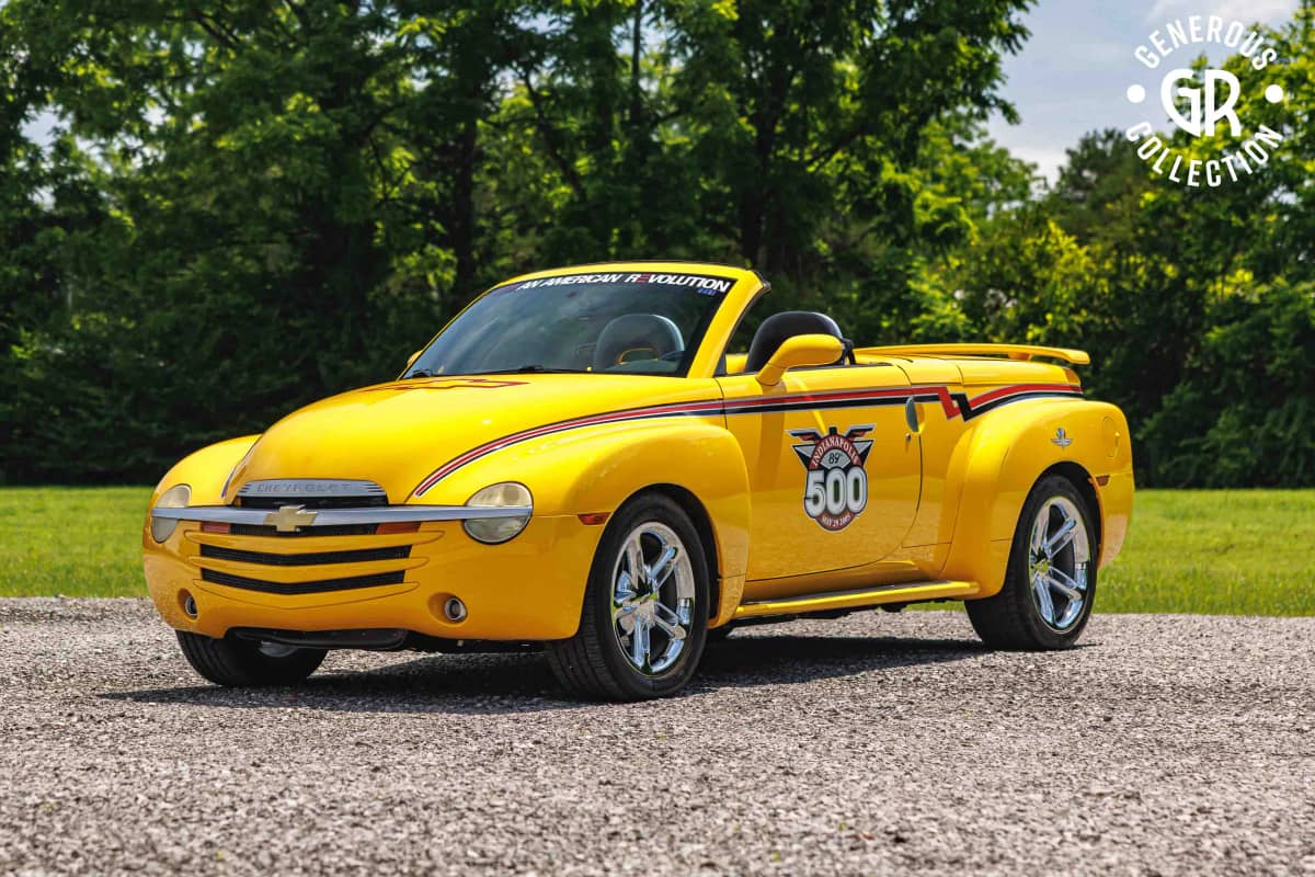 2005 Chevrolet SSR photo 1