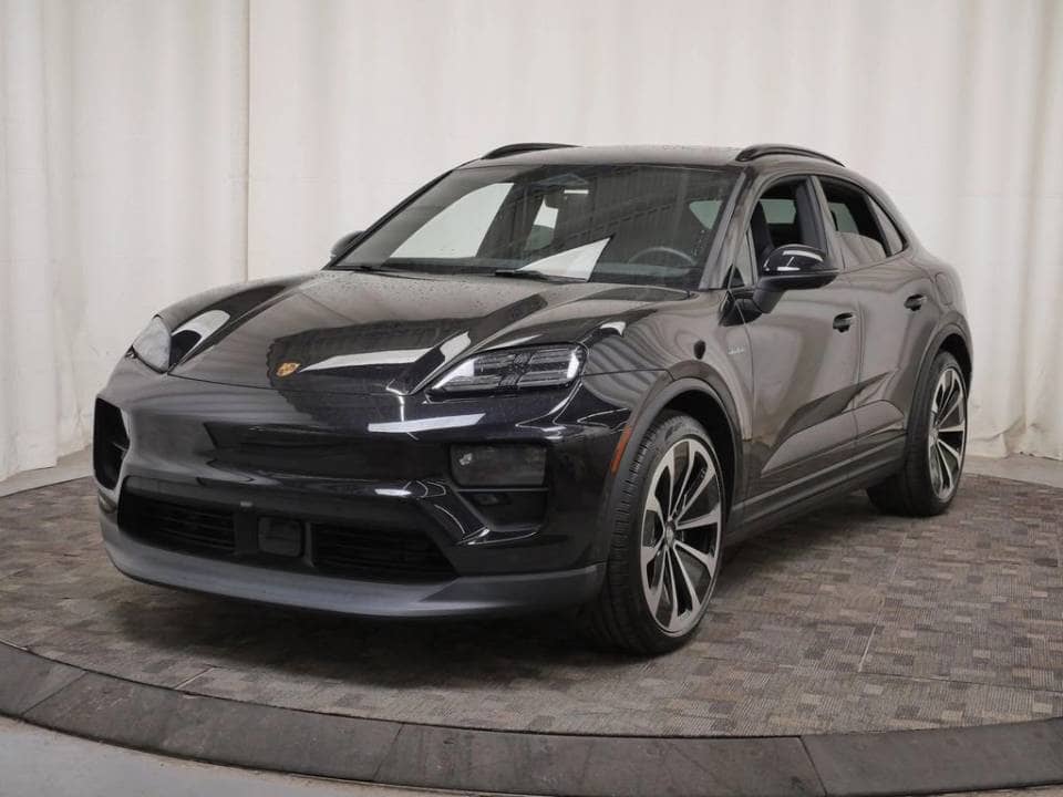 2025 Porsche Macan 4 Electric photo 1