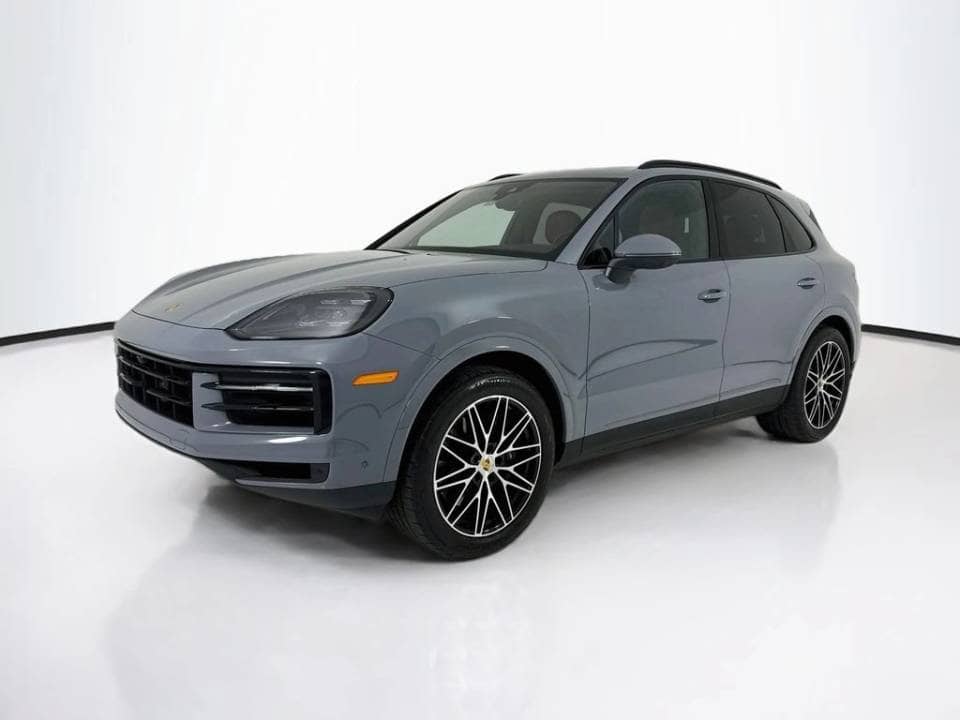 2024 Porsche Cayenne photo 1