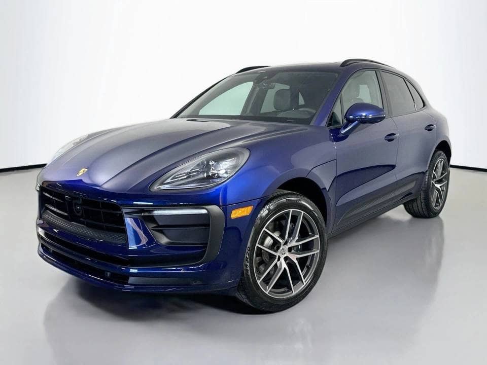 2025 Porsche Macan photo 1