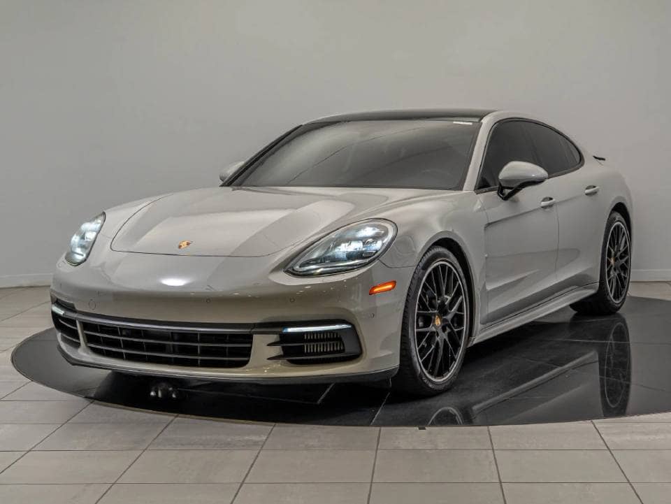 2018 Porsche Panamera 4S