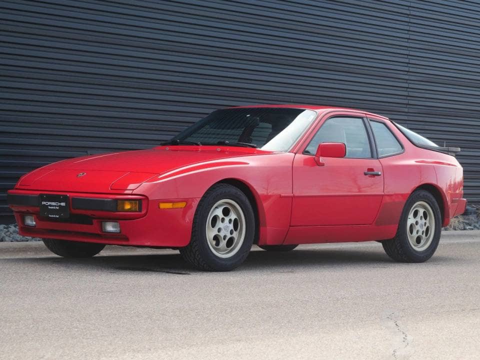 1987 Porsche 944 photo 1