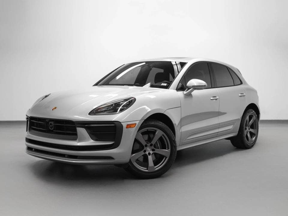2023 Porsche Macan photo 1