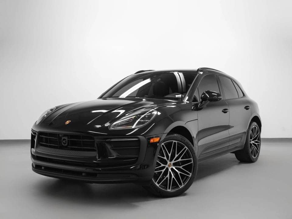 2024 Porsche Macan photo 1