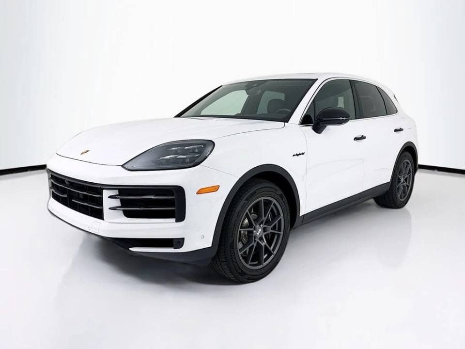 2025 Porsche Cayenne E-Hybrid photo 1