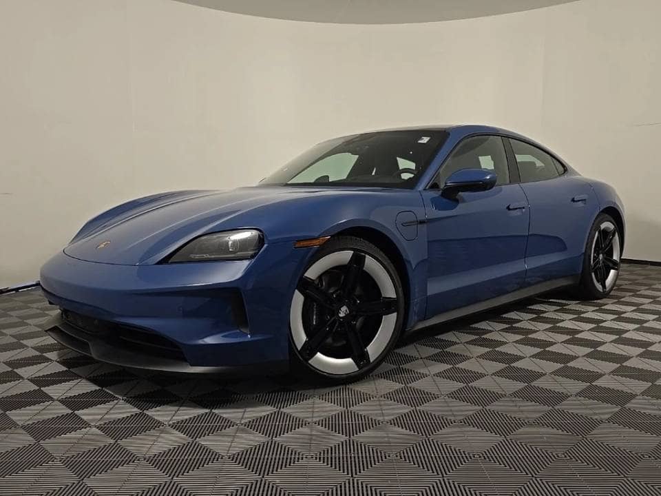 2025 Porsche Taycan 4 photo 1