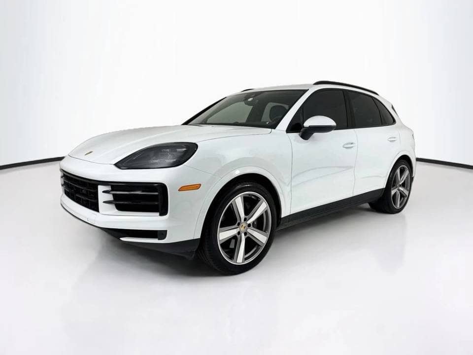 2024 Porsche Cayenne photo 1