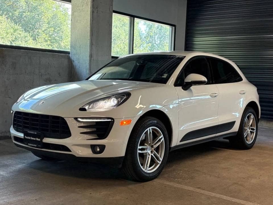 2017 Porsche Macan photo 1