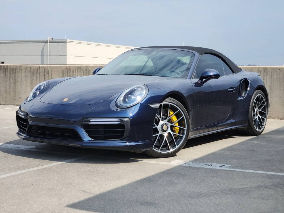 2018 Porsche 911 Turbo S photo 1