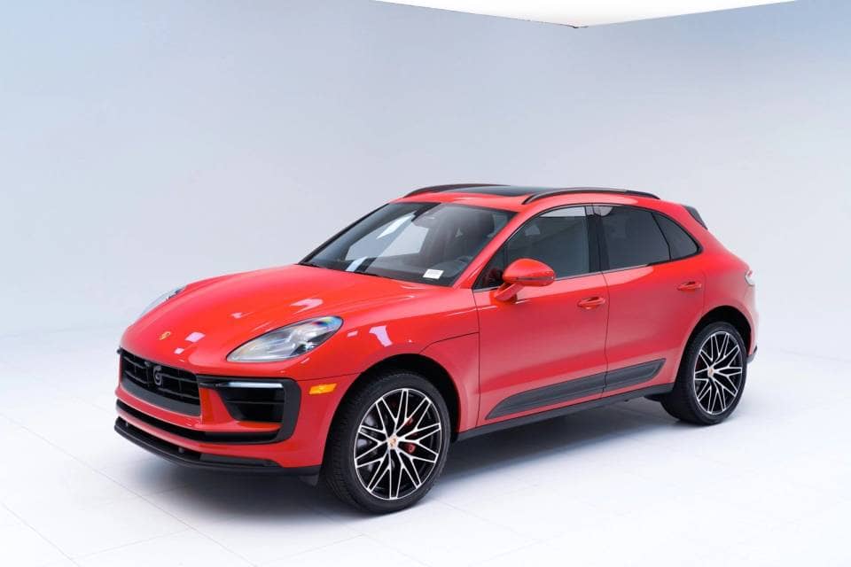 2023 Porsche Macan S photo 1