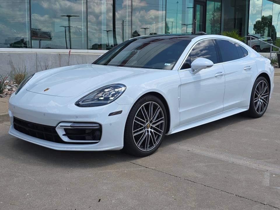2023 Porsche Panamera 4