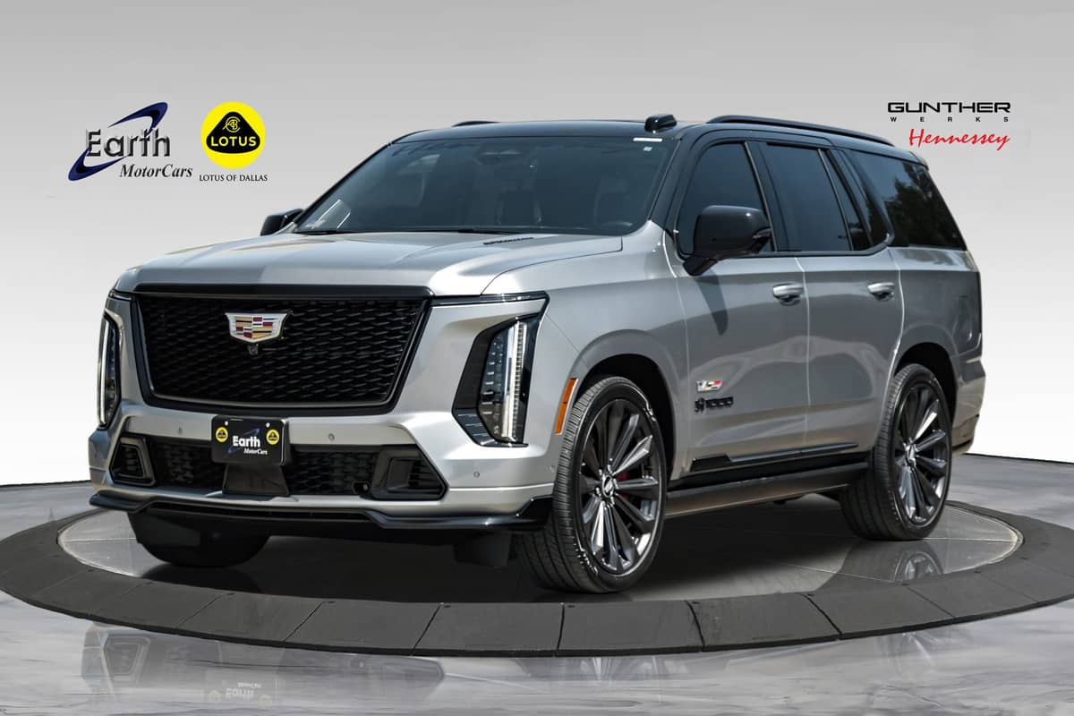 2025 Cadillac Escalade photo 1