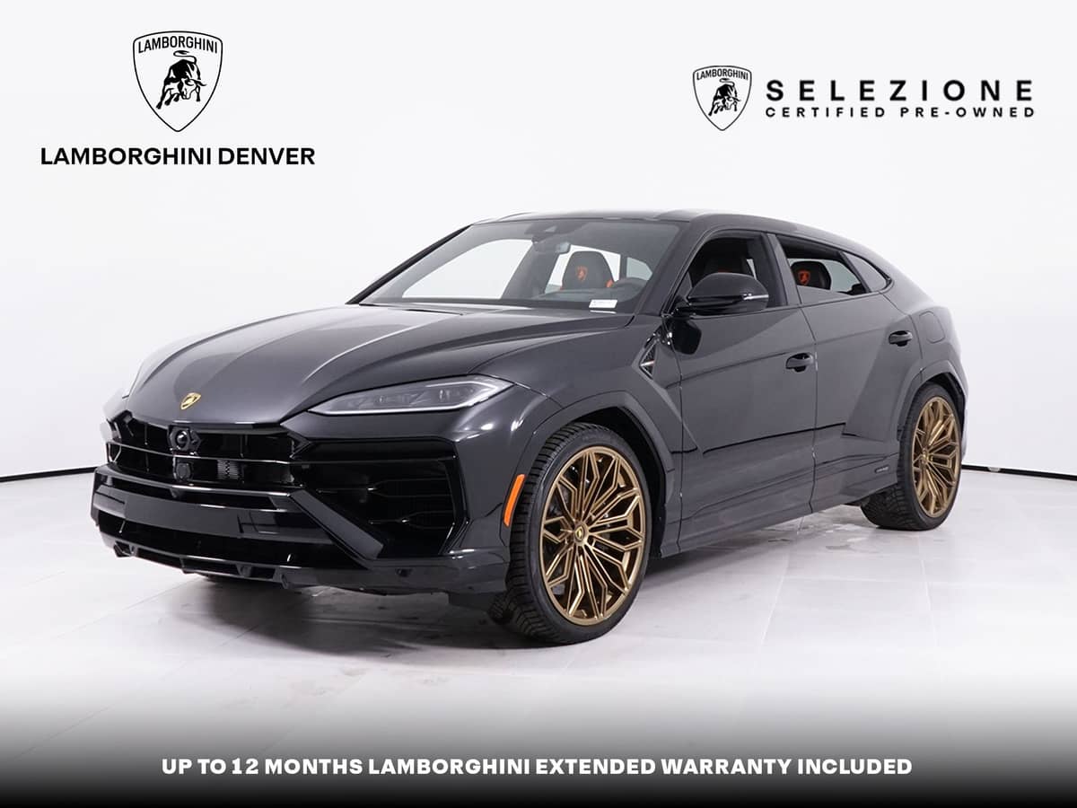 2025 Lamborghini Urus SE photo 1