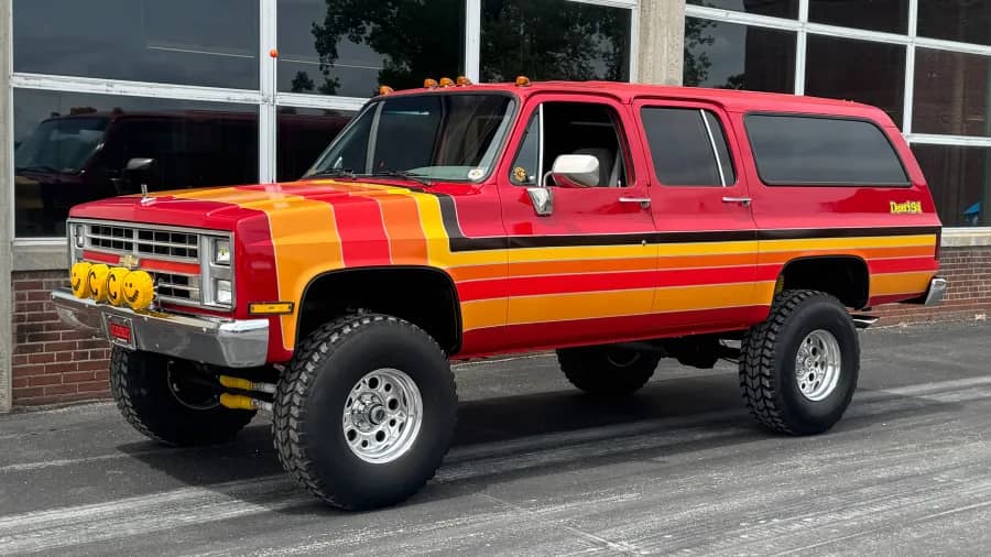 1988 Chevrolet Suburban photo 1