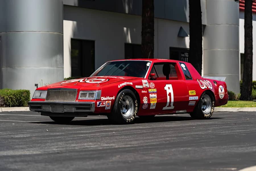 1981 Buick Regal Nascar photo 1