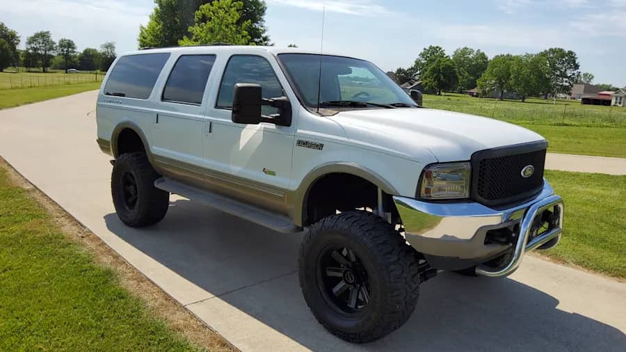2000 Ford Excursion Limited photo 1