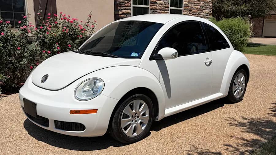 2010 Volkswagen New Beetle