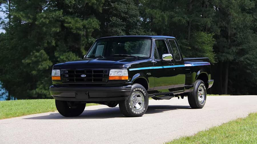 1992 Ford F-150 XLT Nite Edition photo 1