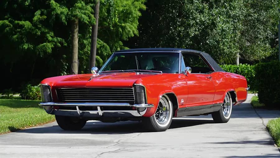 1965 Buick Riviera GS photo 1