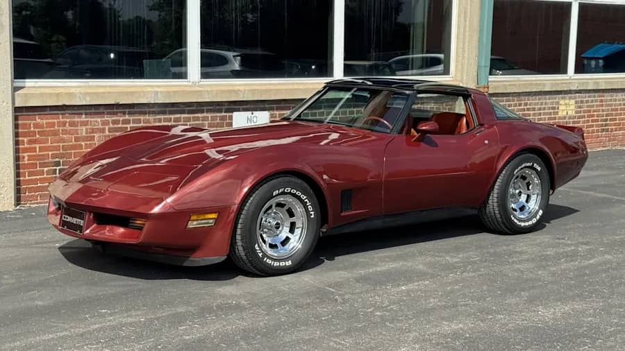 1981 Chevrolet Corvette photo 1