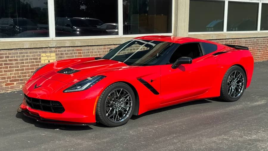 2016 Chevrolet Corvette photo 1