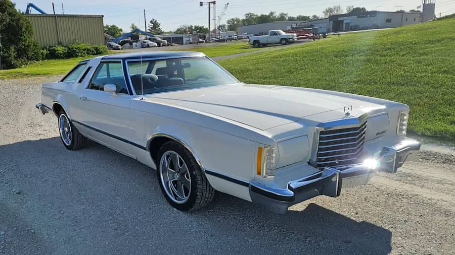 1977 Ford Thunderbird