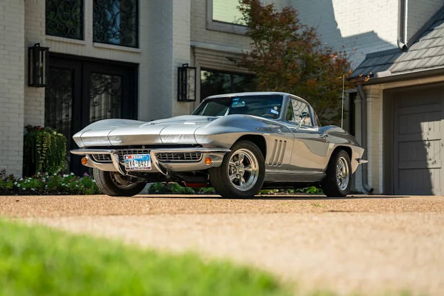 1966 Chevrolet Corvette photo 1