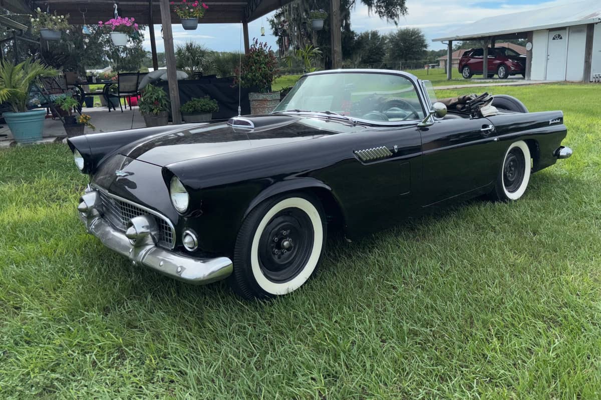 1956 Ford Thunderbird