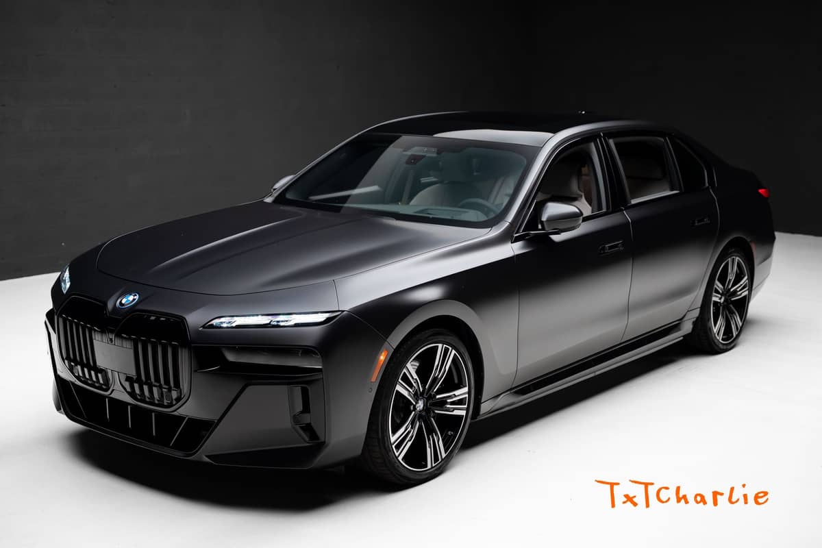 2023 BMW i7 BMW Individual Composition
