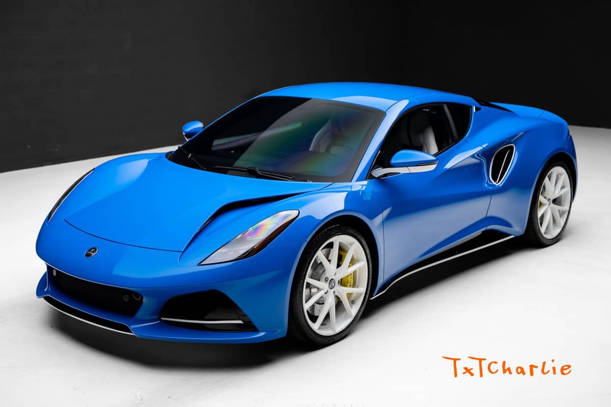 2025 Lotus Emira V6