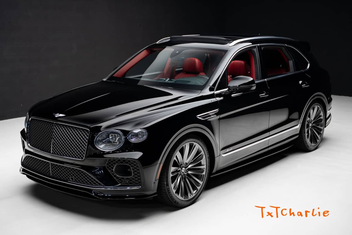 2022 Bentley Bentayga Speed photo 1